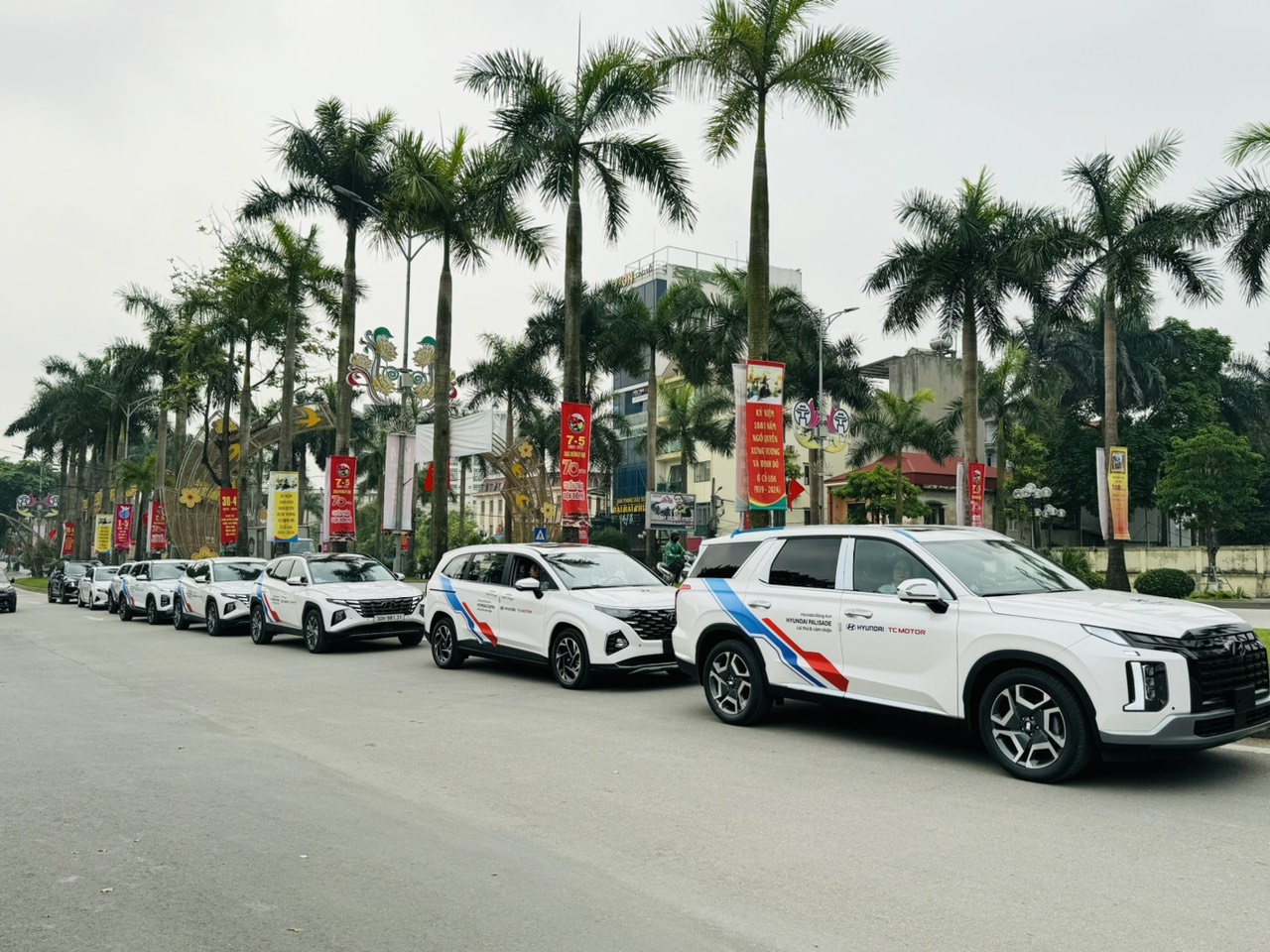 ROADSHOW XE SUV HYUNDAI-20/4/2024